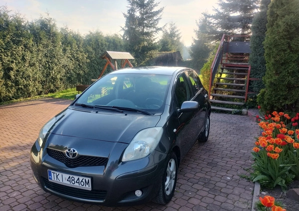 Toyota Yaris cena 17700 przebieg: 231522, rok produkcji 2011 z Oborniki Śląskie małe 137